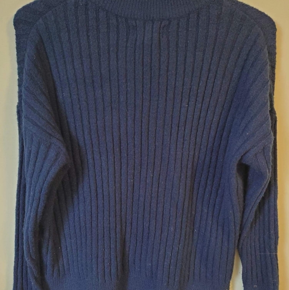 Blue turtle neck - Picture 2 of 6